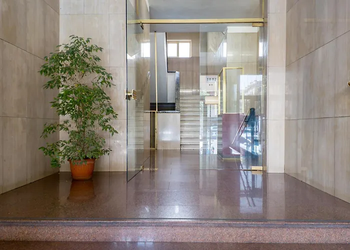Apartment The Rent - Spacious Three-bedroom Flat In The San Giovanni Area