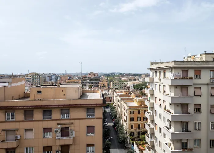 Apartment The Rent - Spacious Three-bedroom Flat In The San Giovanni Area *